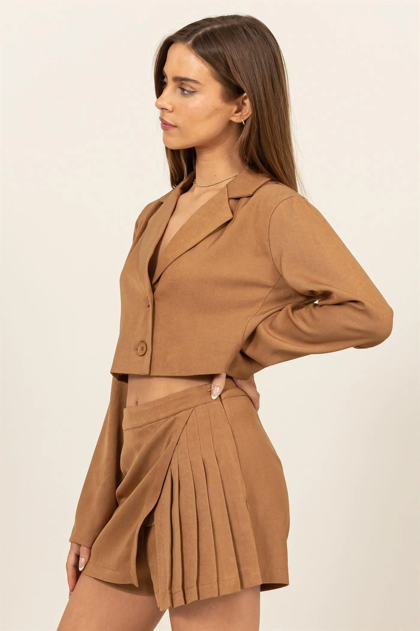 HF24E527-Cropped Button-down Blazer